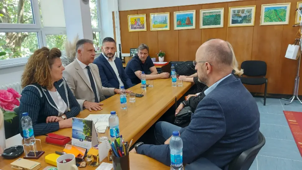 Rješenje za banjalučke osnovce: Vlada Srpske ulaže više od 4,3 miliona KM u proširenje produženog boravka